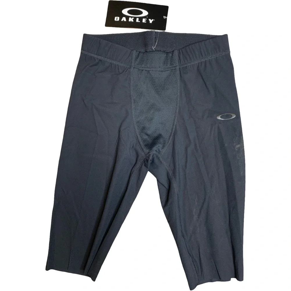 NWT Oakley Black Compression Shorts - Men’s Medium - Picture 1 of 4